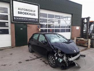 Vrakbiler auto Peugeot 208 208 I (CA/CC/CK/CL), Hatchback, 2012 / 2019 1.2 Vti 12V PureTech 82 2016/8