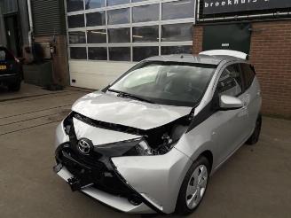 Toyota Aygo Aygo (B40), Hatchback, 2014 1.0 12V VVT-i picture 2