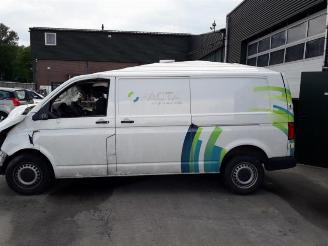 Volkswagen Transporter Transporter T6, Van, 2015 2.0 TDI picture 2