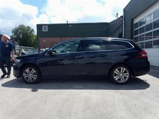 Peugeot 308 308 SW (L4/L9/LC/LJ/LR), Combi 5-drs, 2014 / 2021 1.6 BlueHDi 120 picture 4