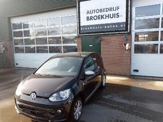 Vrakbiler auto Volkswagen Up! Up! (121), Hatchback, 2011 1.0 12V 60 2015/7