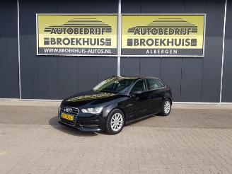 Auto incidentate Audi A3 Sportback 1.6 TDI ultra Attraction Pro Line 2015/5
