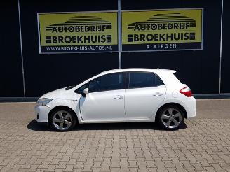 Toyota Auris 1.8 Full Hybrid Executive Business picture 2