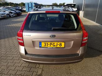Kia Cee d Sporty Wagon 1.4 CVVT X-ecutive picture 5