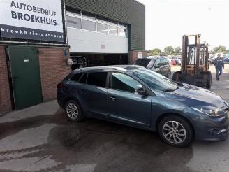 Dezmembrări autoturisme Renault Mégane Megane III Grandtour (KZ), Combi 5-drs, 2008 / 2016 1.5 dCi 110 2015/10