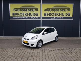 skadebil auto Toyota Aygo 1.0-12V Comfort 2010/2