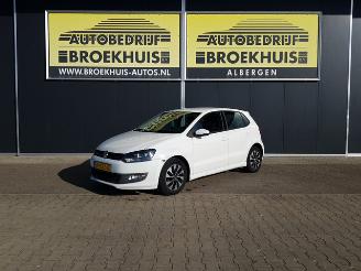 damaged passenger cars Volkswagen Polo 1.0 BlueMotion Edition 2016/3
