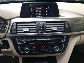 BMW 3-serie 320i xDrive High Executive picture 17