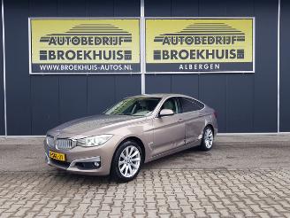 BMW 3-serie 320i xDrive High Executive picture 1