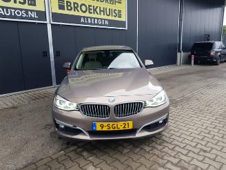 BMW 3-serie 320i xDrive High Executive picture 3