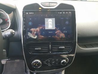 Renault Clio 0.9 TCe Intens Limited picture 19