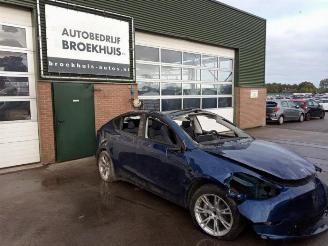 Uttjänta bilar auto Tesla Model Y Model Y (5YJY), SUV, 2019 / 2025 RWD 2024/3