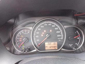 Toyota Yaris Yaris III (P13), Hatchback, 2010 / 2020 1.33 16V Dual VVT-I picture 14