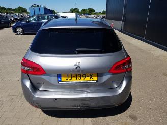 Peugeot 308 SW 1.2 PureTech Blue Lease Premium picture 5