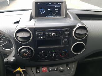 Peugeot Partner 120 1.6 e-HDI L1 Navteq 2Tronic AUTOMATIC picture 19