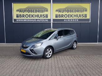 damaged passenger cars Opel Zafira Tourer 1.6 CDTI Business+ 2014/9