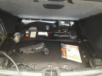 Volvo V-60 V60 II (ZW), Combi, 2018 2.0 T8 16V Plug-in Hybrid AWD picture 28