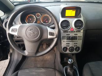 Opel Corsa 1.3 CDTi EcoFlex S/S Cosmo picture 18