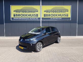Vaurioauto  passenger cars Renault Zoé Q210 Zen Quickcharge 22 kWh (ex Accu) 2014/2