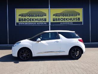 Citroën DS3 1.2 VTi So Chic picture 2