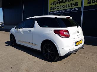 Citroën DS3 1.2 VTi So Chic picture 7