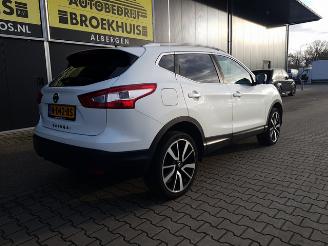 Nissan Qashqai 1.2 Premier Edition picture 7