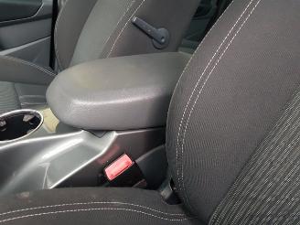 Ford C-Max 1.0 Titanium picture 23