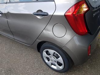 Kia Picanto 1.2 CVVT Comfort Pack picture 11