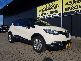 Renault Captur 0.9 TCe Expression picture 6