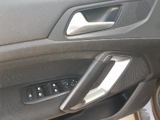 Peugeot 308 1.2 e-THP Blue Lease picture 24