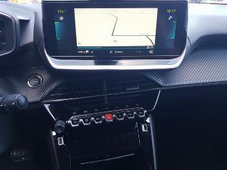 Peugeot e-2008 EV Allure Pack 50 kWh picture 21