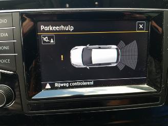 Volkswagen Golf 1.6 TDI Highline picture 19