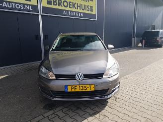 Volkswagen Golf 1.6 TDI Highline picture 3