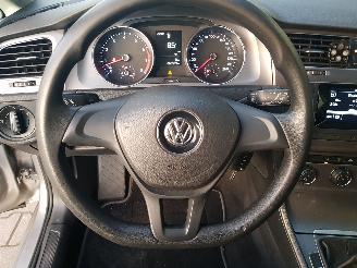 Volkswagen Golf 1.2 TSI Trendline picture 16