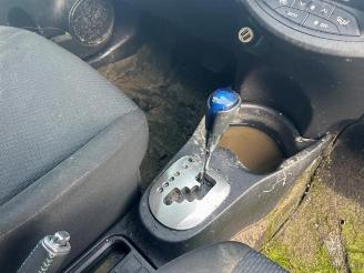 Toyota Yaris Yaris III (P13), Hatchback, 2010 / 2020 1.5 16V Hybrid picture 14