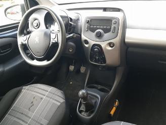 Peugeot 108 1.0 e-VTi Active picture 14