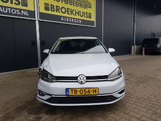 Volkswagen Golf 1.6 TDI Comfortline SOUND-Edition picture 3