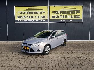 krockskadad bil auto Ford Focus 1.0 EcoBoost Trend 2013/10