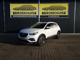 skadebil auto Opel Grandland 1.2 Turbo Business Executive 2019/12