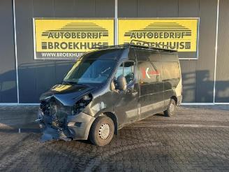 Vrakbiler auto Renault Master Master III (FV), Van, 2010 2.3 dCi 125 16V FWD 2016/10
