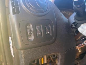 Renault Master Master III (FV), Van, 2010 2.3 dCi 125 16V FWD picture 18