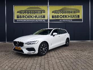 Volvo V-60 2.0 B3 Momentum Advantage 2020/11