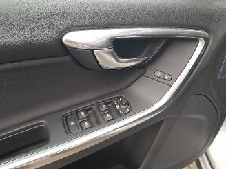 Volvo V-60 2.0 D4 Momentum picture 23