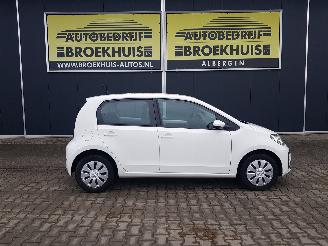 Volkswagen Up! 1.0 BMT move up! picture 4