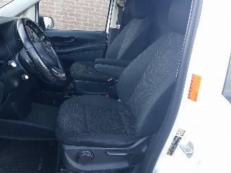 Mercedes Vito 114 CDI Lang picture 16
