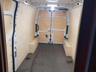 Renault Master T35 2.3 dCi 150 L3H3 Energy Comfort picture 19