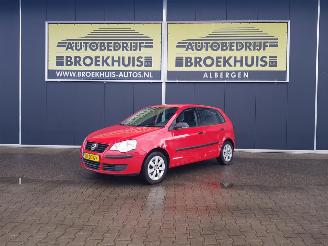 krockskadad bil auto Volkswagen Polo 1.4 TDI Trendline 2008/4