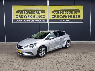 krockskadad bil auto Opel Astra 1.6 CDTI Business+ 2018/3