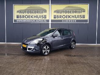 krockskadad bil auto Renault Scenic 2.0 Bose Automatic 2011/5