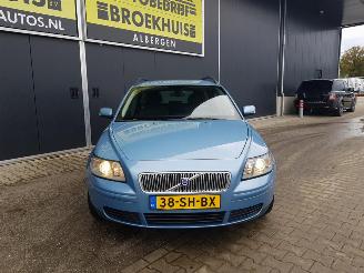 Volvo V-50 2.4 Momentum picture 3